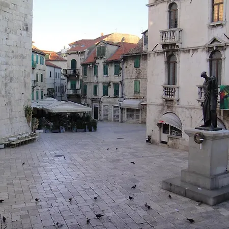 בית הארחה Old Town