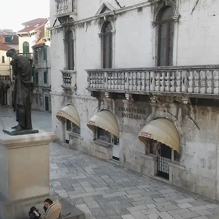 Guest house Old Town 3*