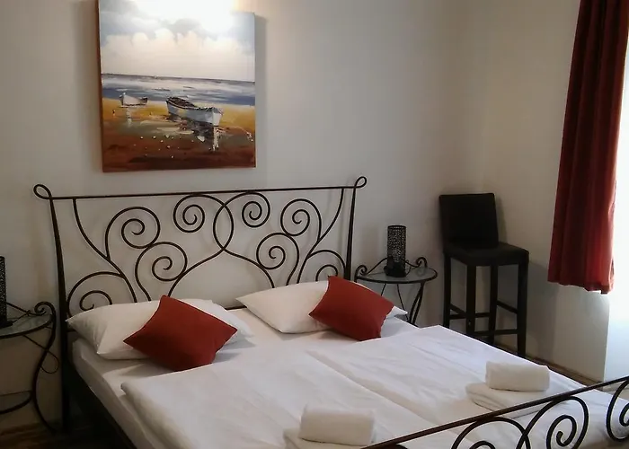 Πανσιόν Old Town Σπλιτ