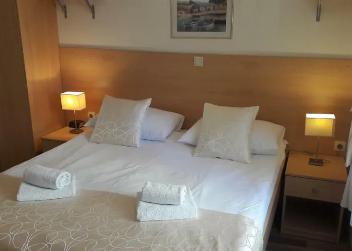 Πανσιόν Old Town